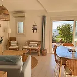 Le Mazet Au Lavandou *